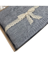 Koc dzianinowy z wełną 150x200 cm – AREZZO POPIEL